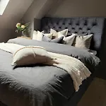 Charming 4-bed In Center * 베르겐